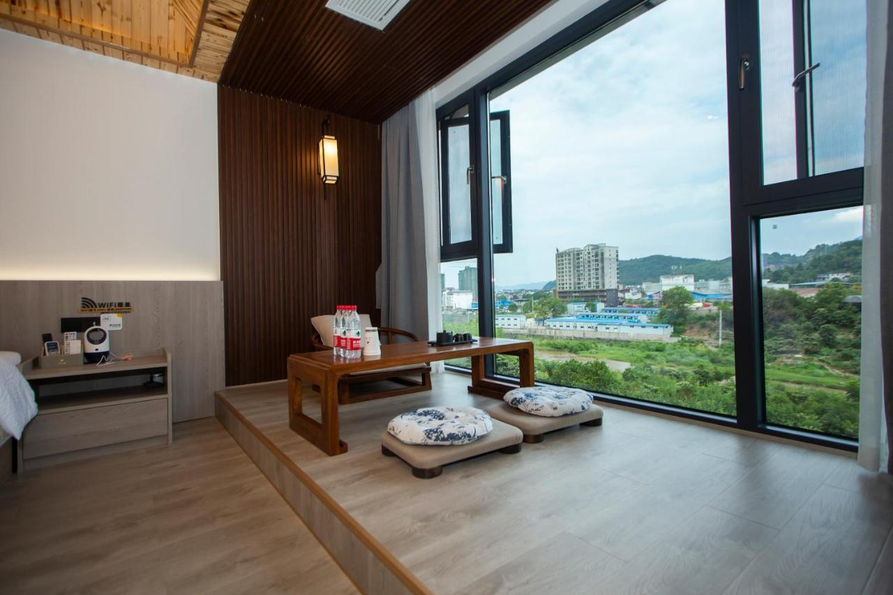 Heaven'S Gate Home Stay --Free Pick Up Service--Panoramic View Of Tianmen Mountain Zhangjiajie Exterior photo